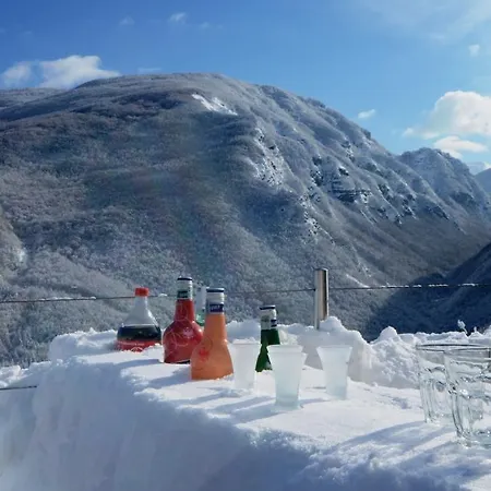 Il Rifugio Dell'aquila ホリデーパーク